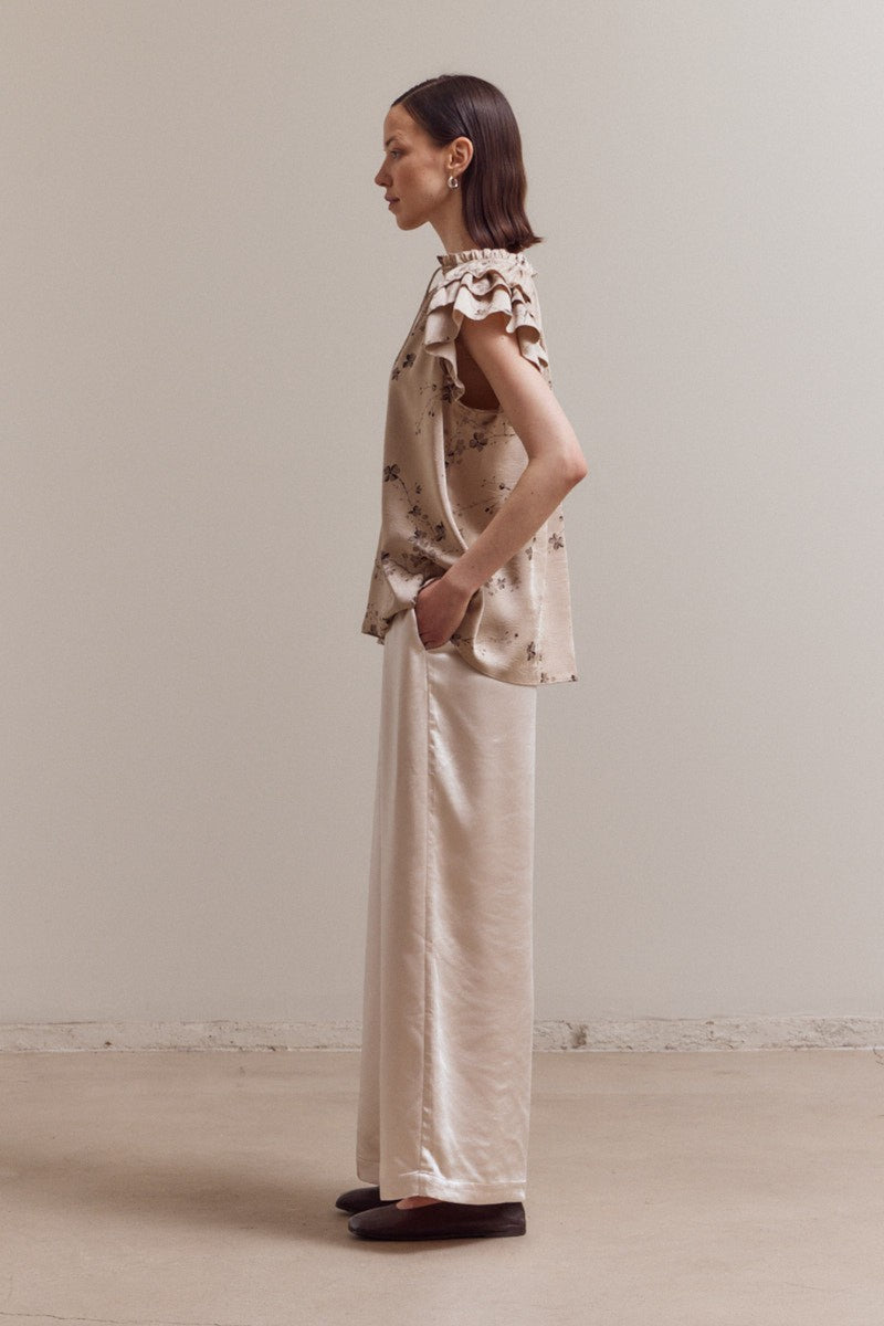 EVIE RUFFLE SATIN TOP – K|LA Boutique