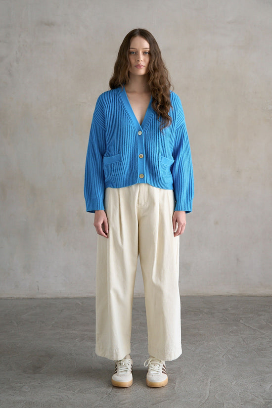 ELLE GREY CHUNKY RIBBED CARDIGAN WITH V-NECK – COBALT BLUE