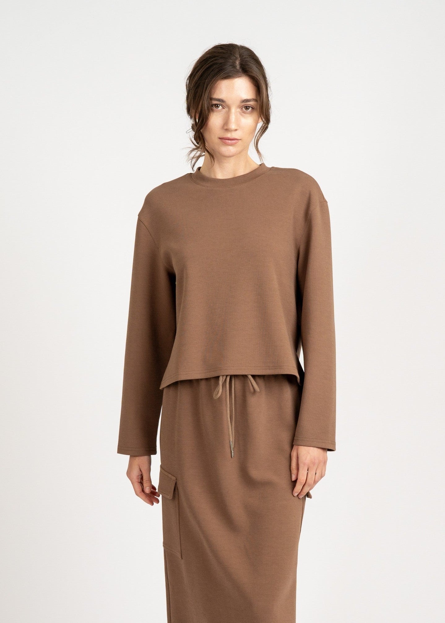 ELLE GREY PULLOVER CREWNECK SWEATSHIRT