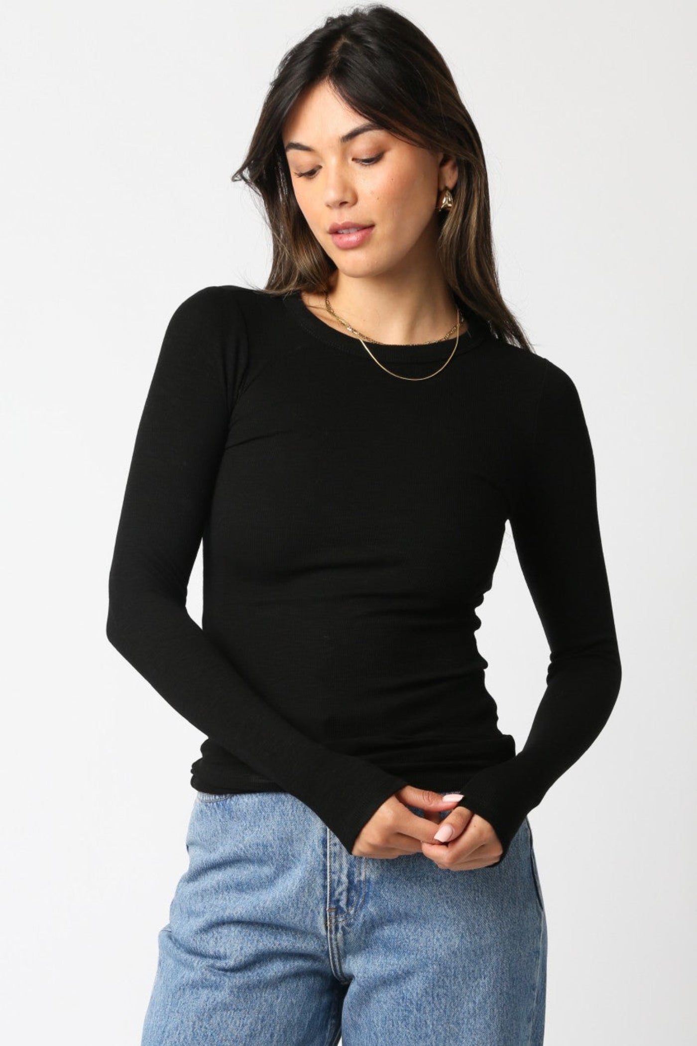 OLIVACEOUS ABBEY BLACK LONG SLEEVE TOP