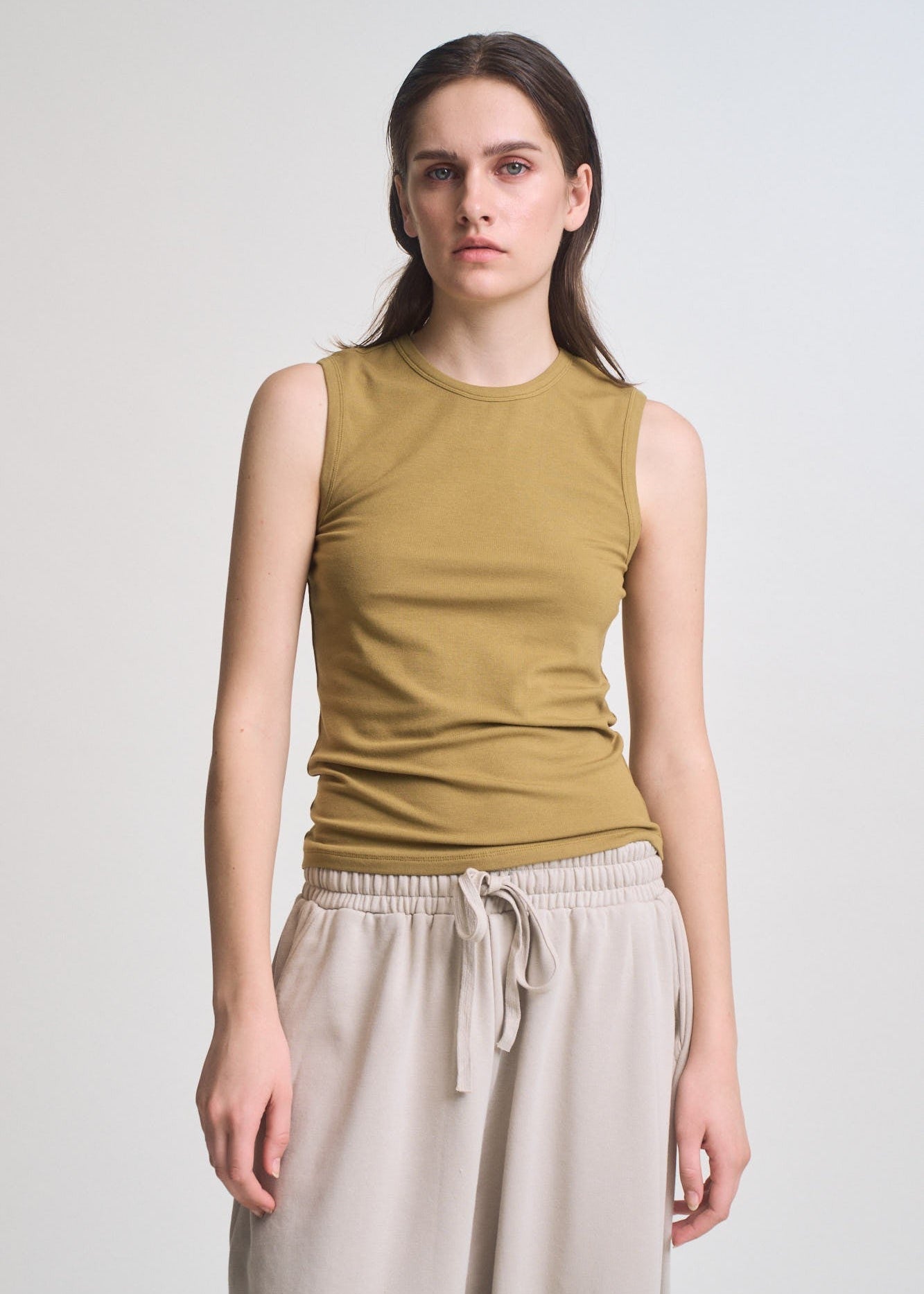 JUNE WIDE SHOULDER TANK