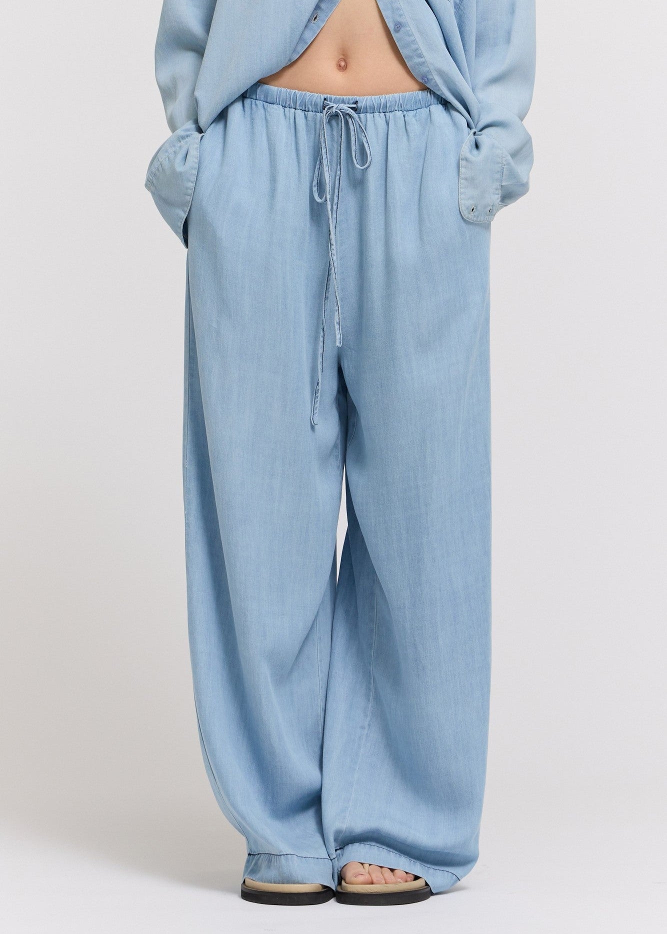 JILLIAN CHAMBRAY STRAIGHT PANT