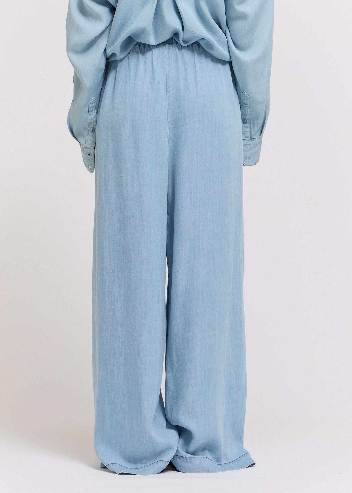JILLIAN CHAMBRAY STRAIGHT PANT