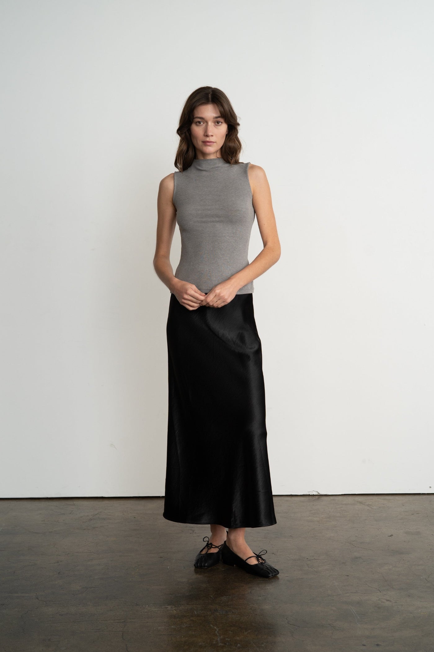 ELLE GREY SATIN SEMI FLARE LONG SKIRT – GOLD & BLACK