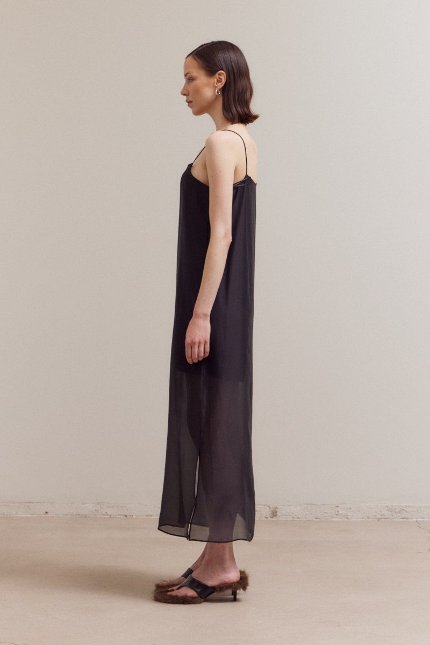 GRADE & GATHER SPAGHETTI STRAP MAXI DRESS