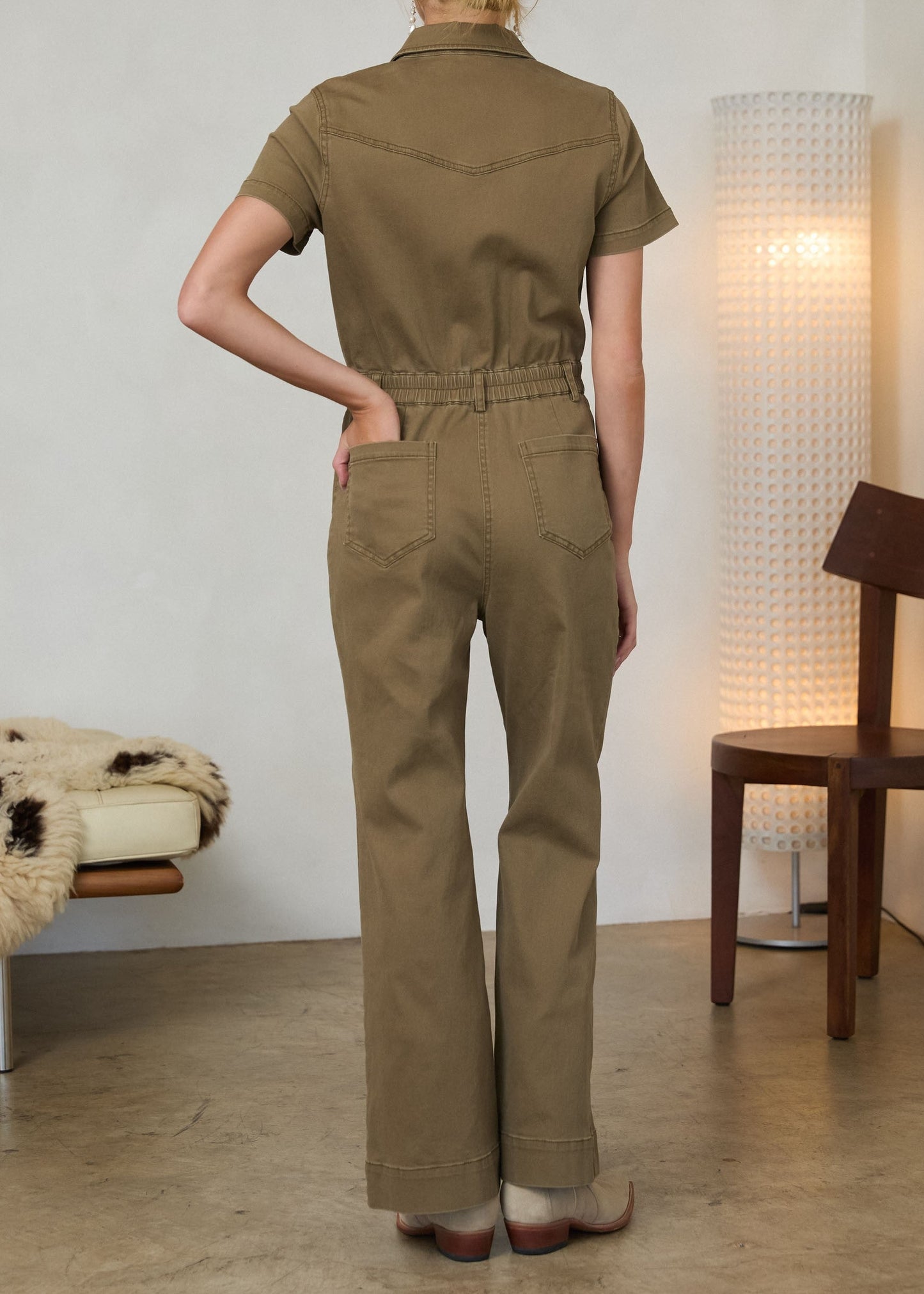 OLIVE SHORT-SLEEVE UTILITY SHORT-SLEEVE JUMPSUIT