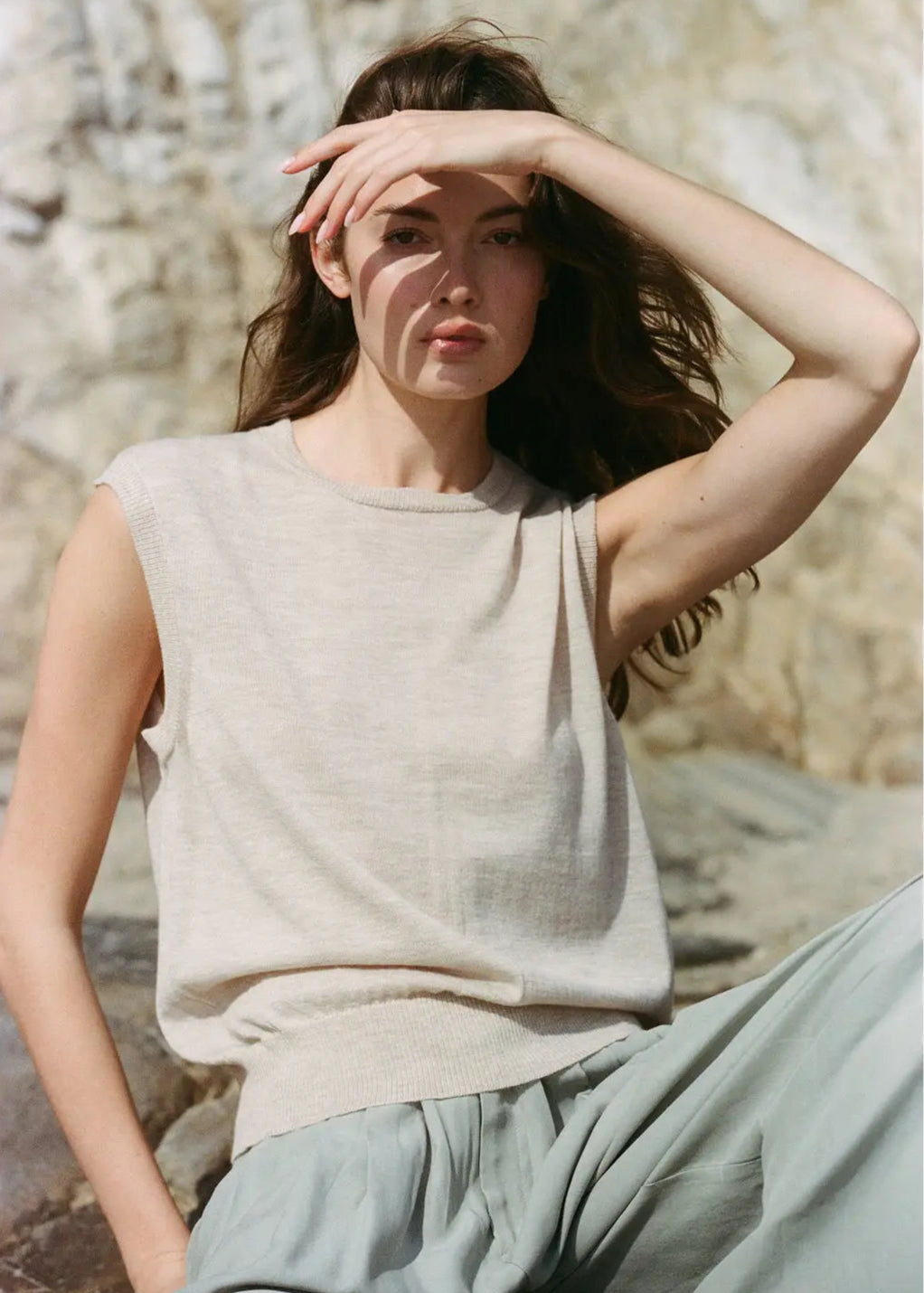 A.REN KNIT 100% CASHMERE ROUND NECK VEST TOP – SLEEVELESS