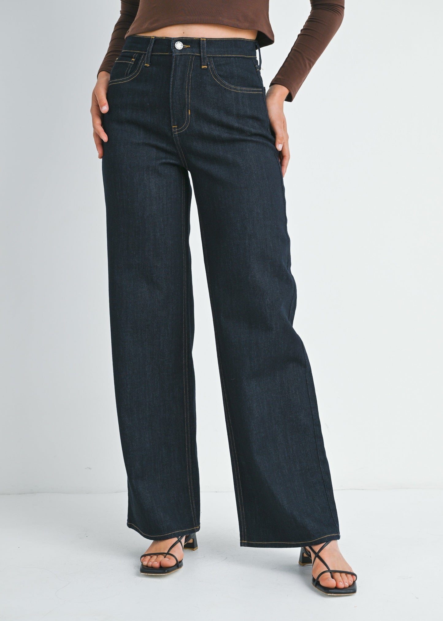 Relaxed Wide Leg