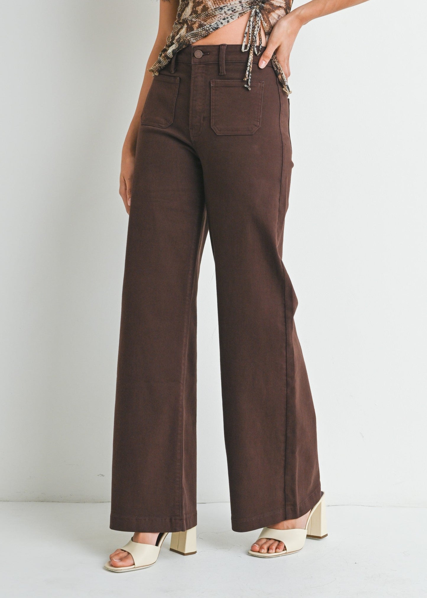 BROWN PATCH-POCKET WIDE-LEG JEANS