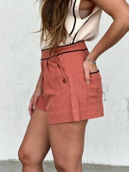 STACY TEXTURED PLEATED SHORTS