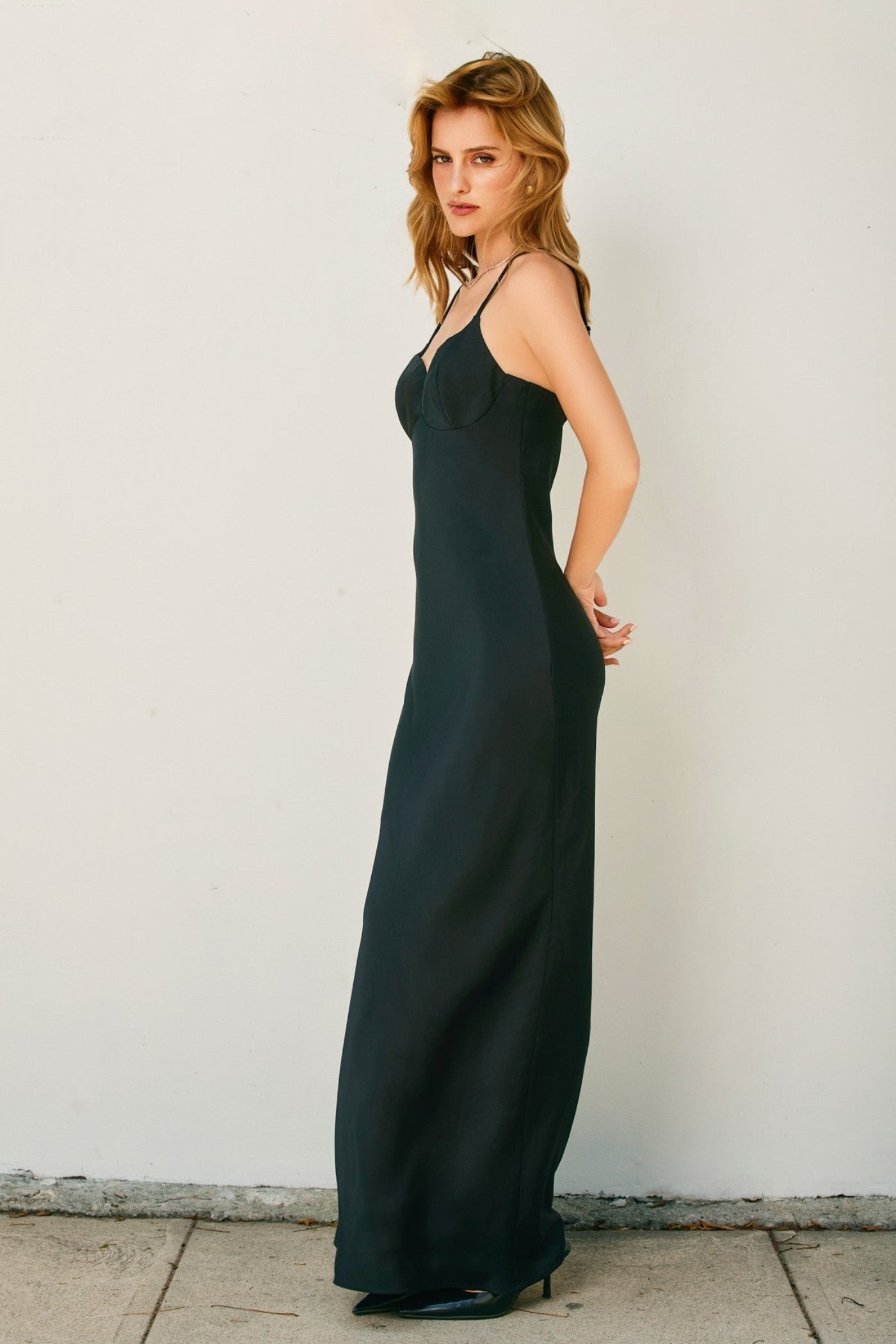 DRESS FORUM GOING OUT CUP DETAIL SATIN MAXI DRESS