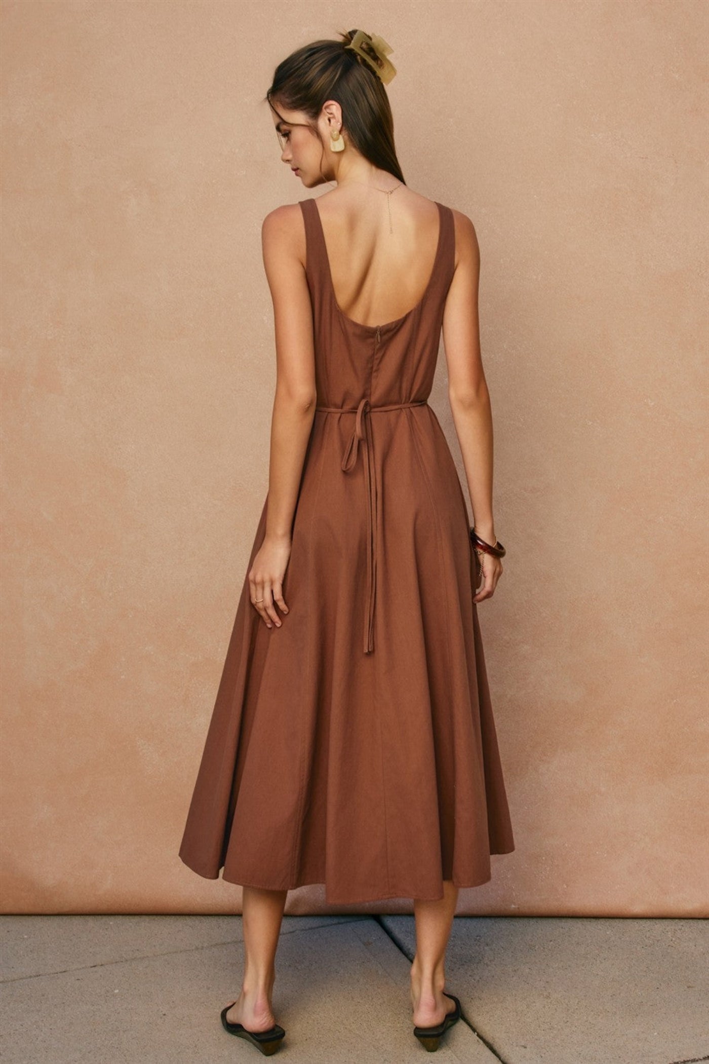 EMBER SLEEVELESS MIDI DRESS
