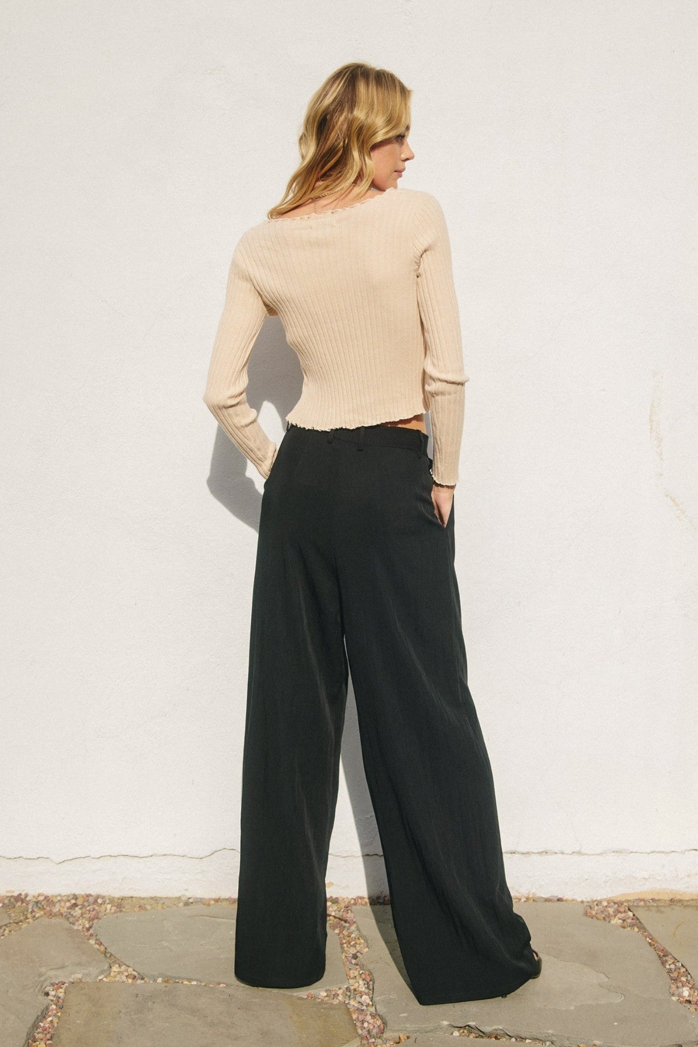 DRESS FORUM CRINKLED WIDE LEG TROUSERS – BLACK & BONE
