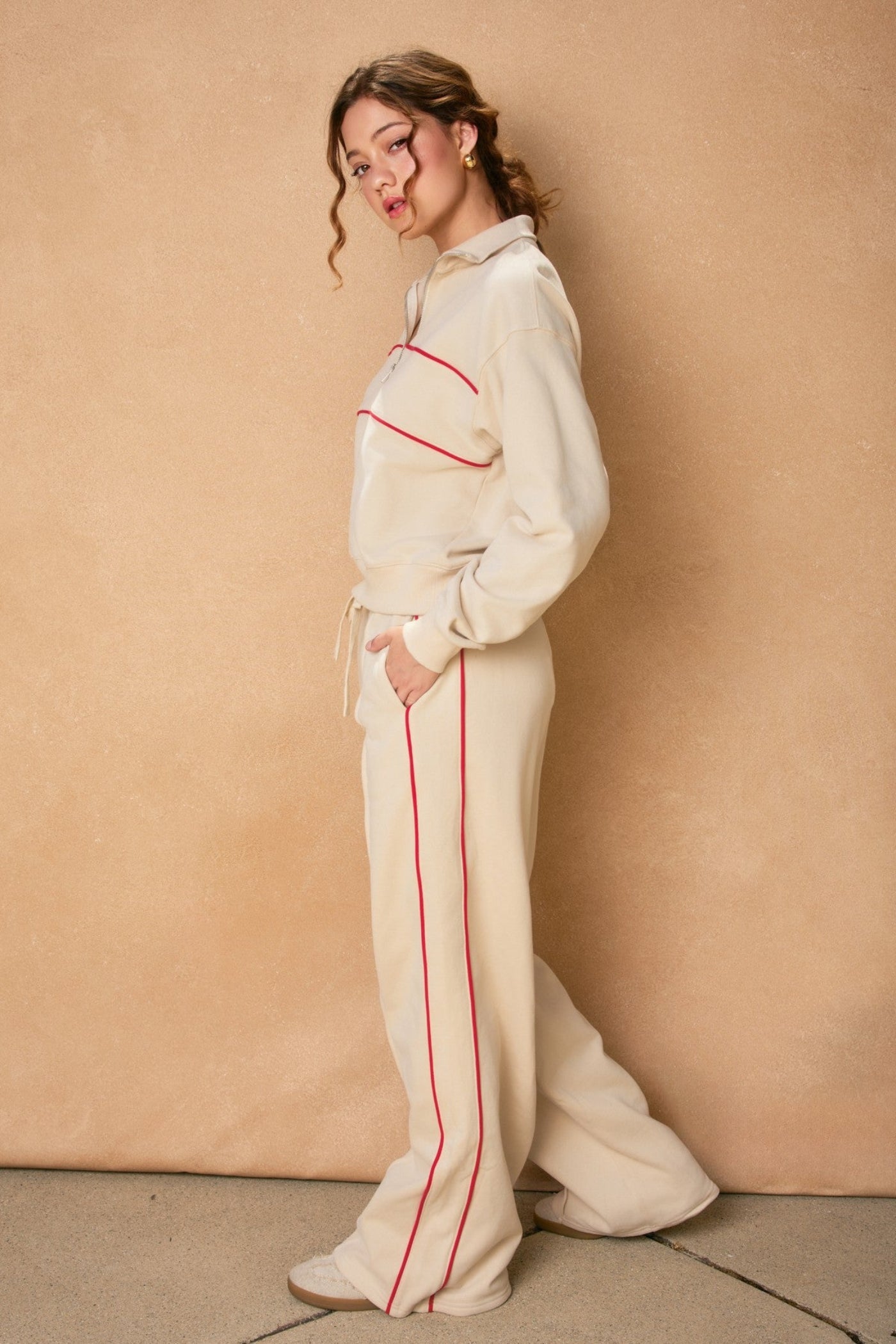 DRESS FORUM TRACK STRIPE WIDE LEG SWEATPANTS – CONTRAST STRIPE LOUNGE PANTS