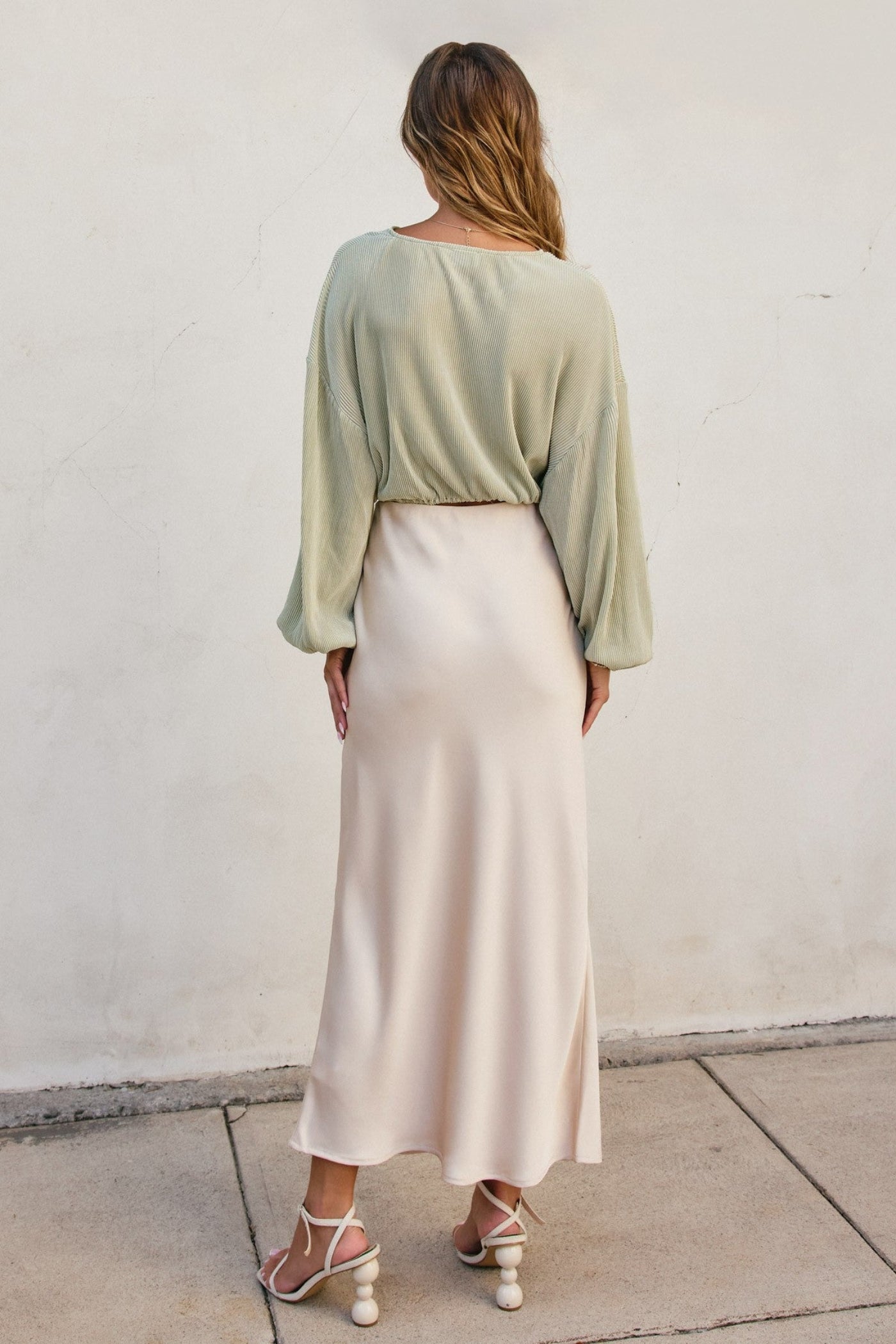 DRESS FORUM PULL-ON MAXI SKIRT – CHAMPAGNE