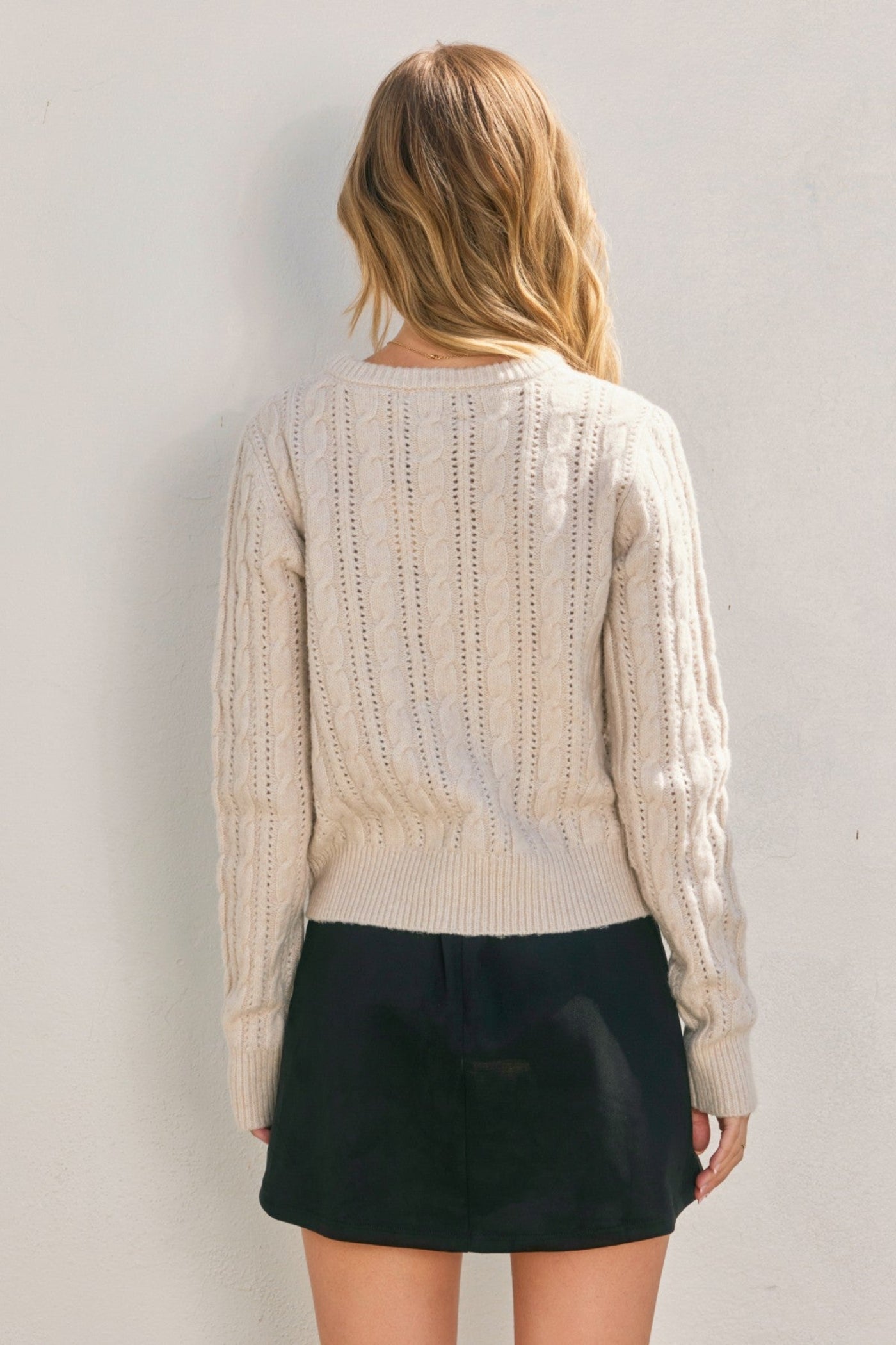 DRESS FORUM CABLE KNIT SWEATER