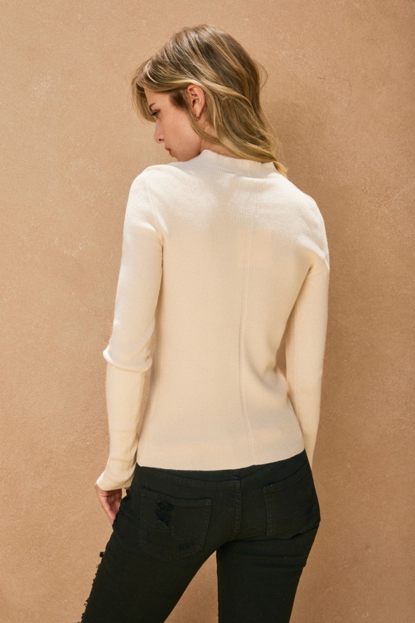 CREAM MOCK NECK TOP