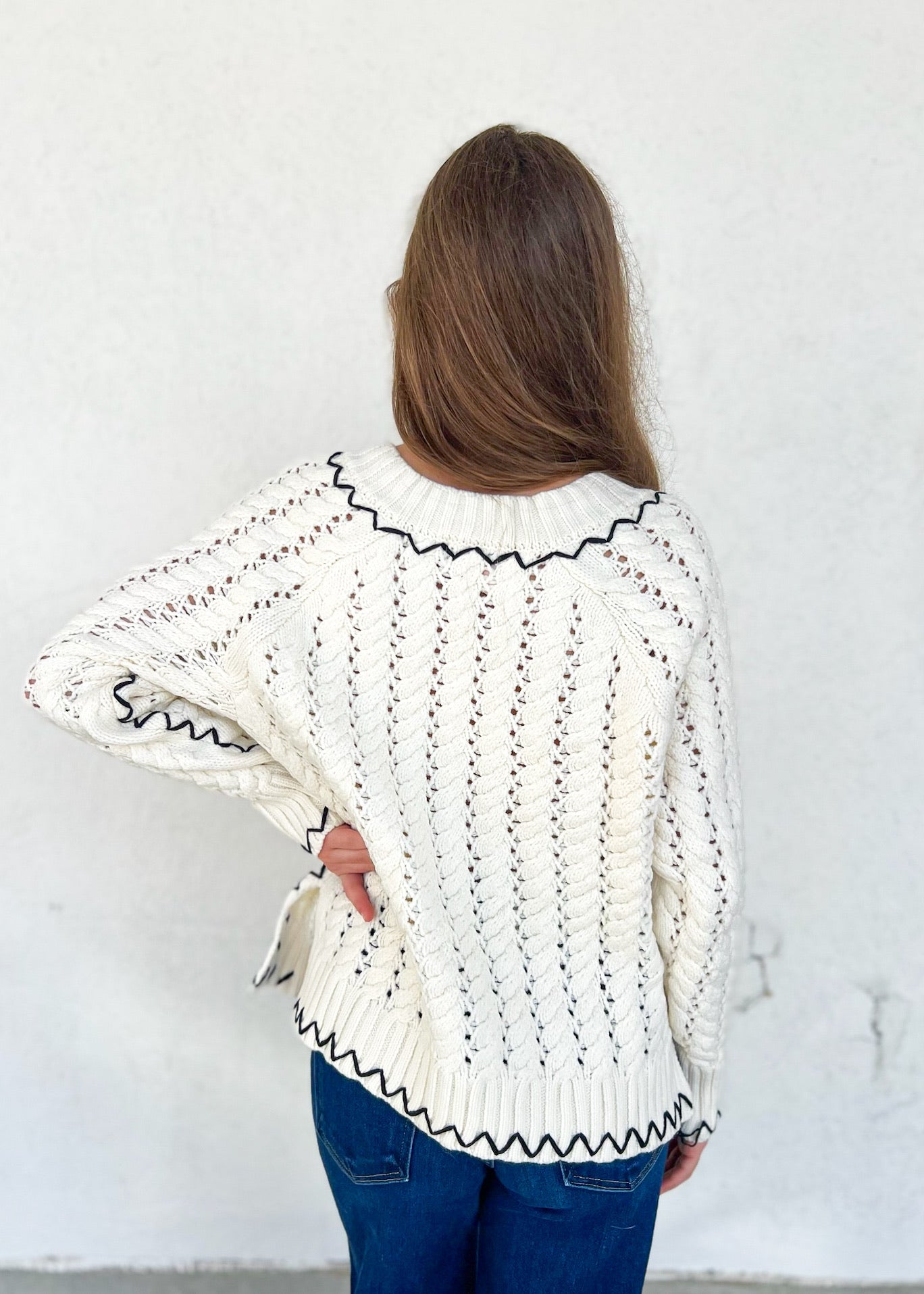 CABLE KNIT SWEATER