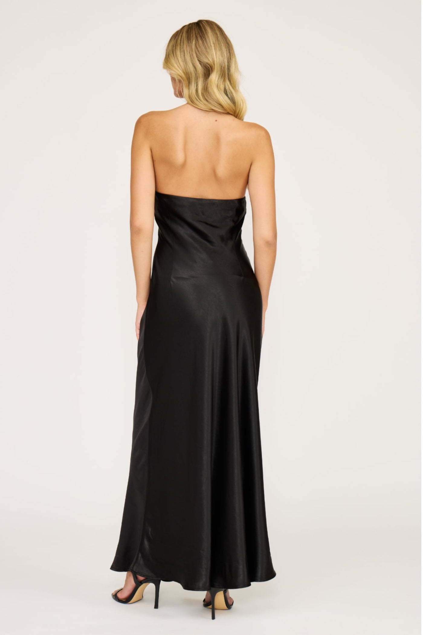 BONNIE HALTER MAXI DRESS