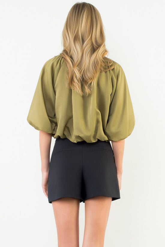 THML BALLOON SLEEVE SATIN BOATNECK TOP – VERT