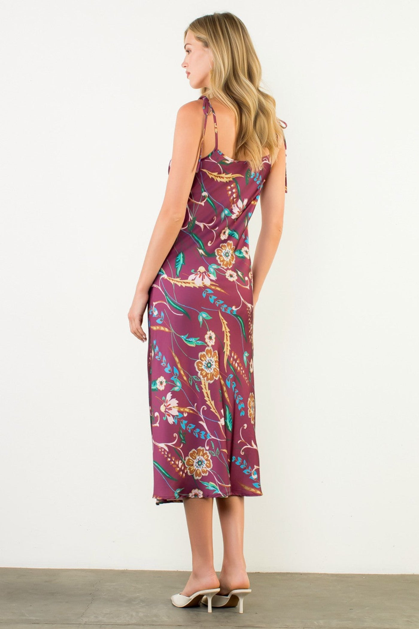 THML TIE STRAP FLORAL MIDI DRESS