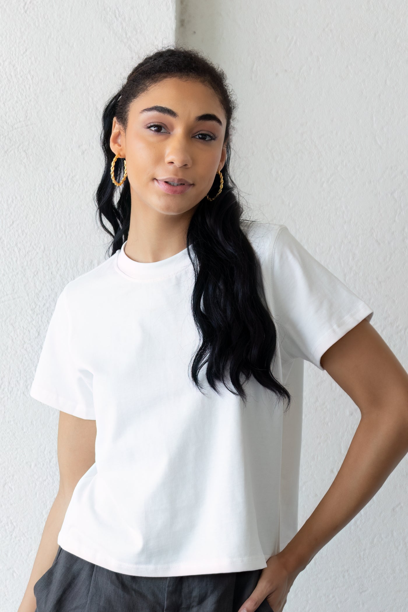 Load image into Gallery viewer, STEPHANIE SHORT SLEEVE T-SHIRT
