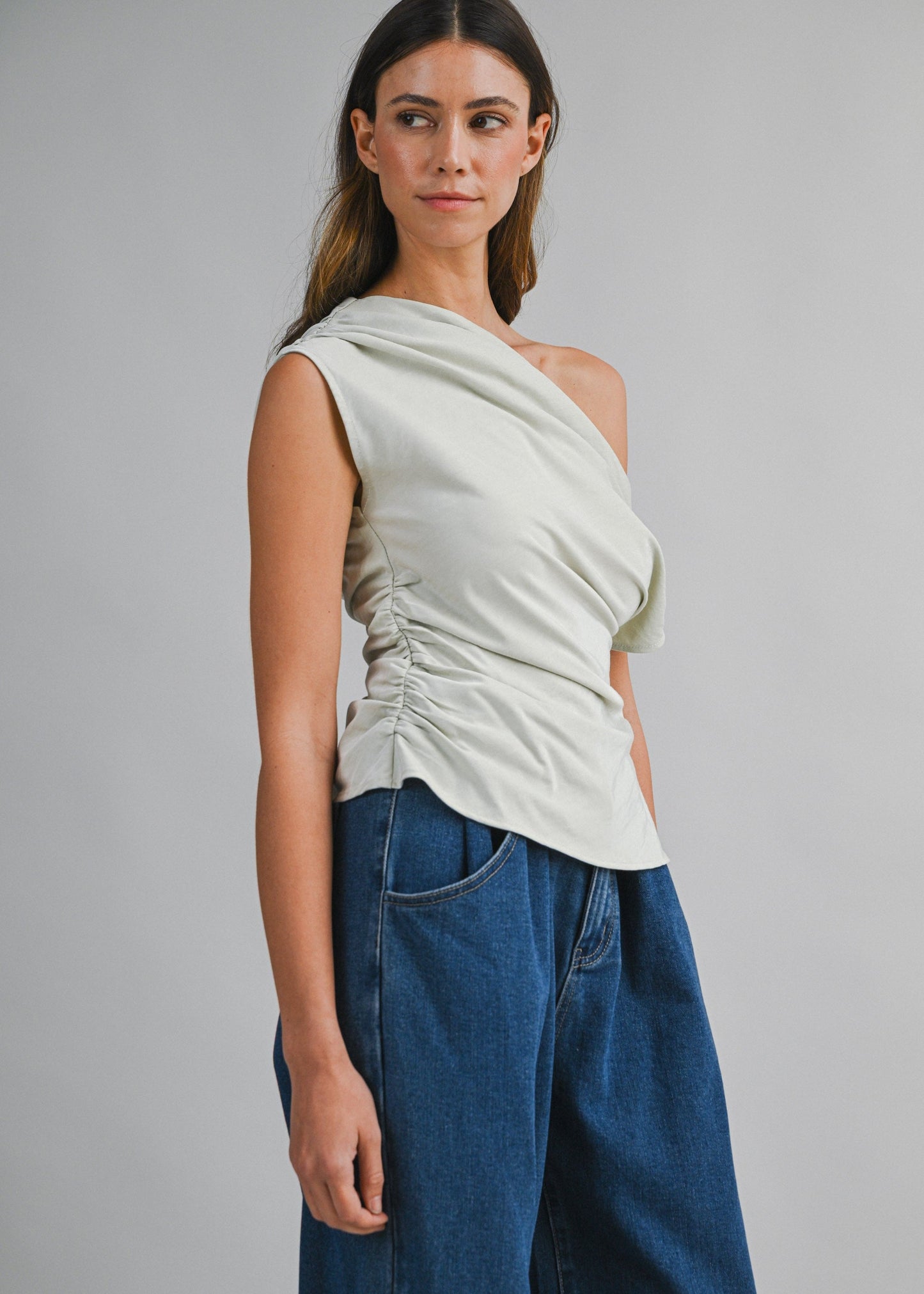SAIGE ONE SHOULDER TOP