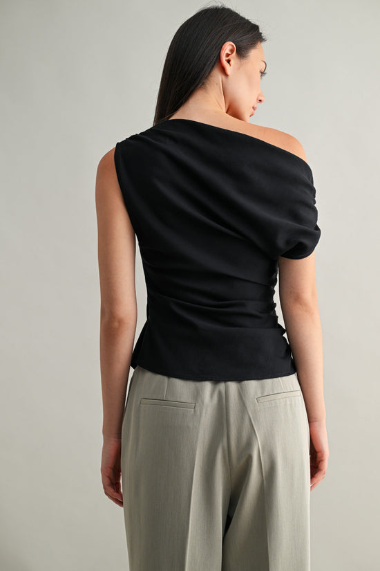 OFF THE SHOULDER BLACK TOP
