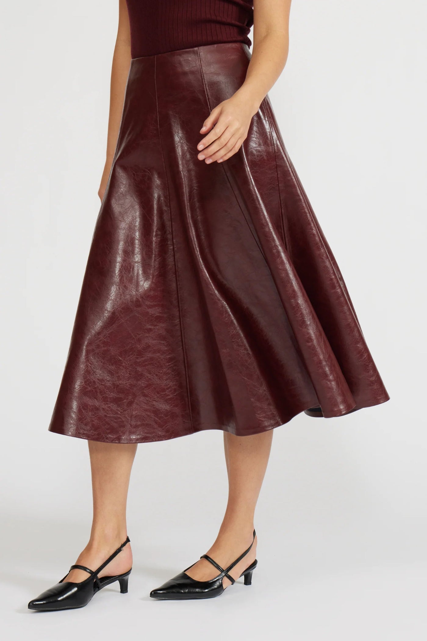 LUCY PARIS OLEKSA BURGUNDY FAUX LEATHER PLEATED MIDI SKIRT