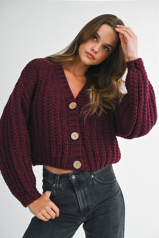 MABLE BURGANDY CHUNKY KNIT V-NECK WOOD BUTTON CROP CARDIGAN