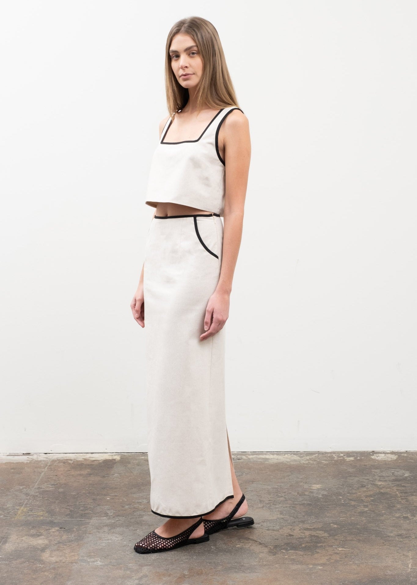 OLIVIA CONTRAST TRIM TOP