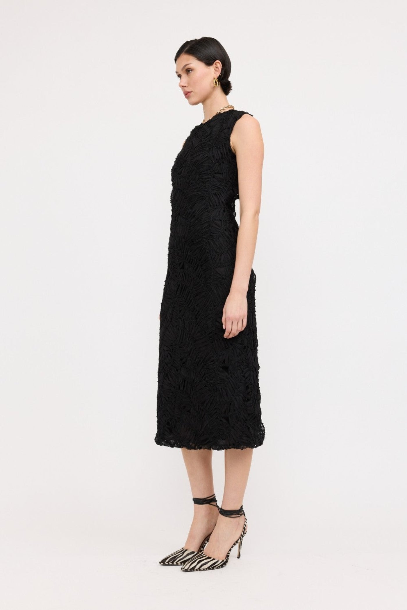 SOFIE THE LABEL CLEO BLACK SLEEVELESS TEXTURED MIDI DRESS