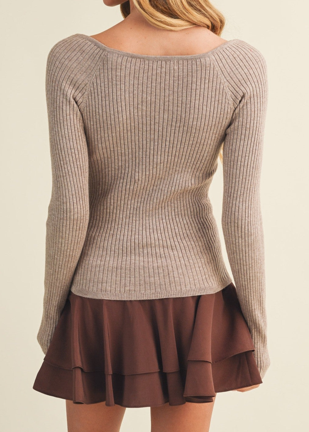 BEIGE RIBBED SWEETHEART LONG SLEEVE TOP
