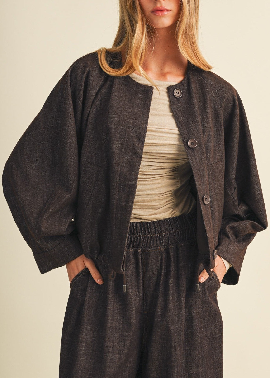 COLLARLESS ESPRESSO DENIM JACKET