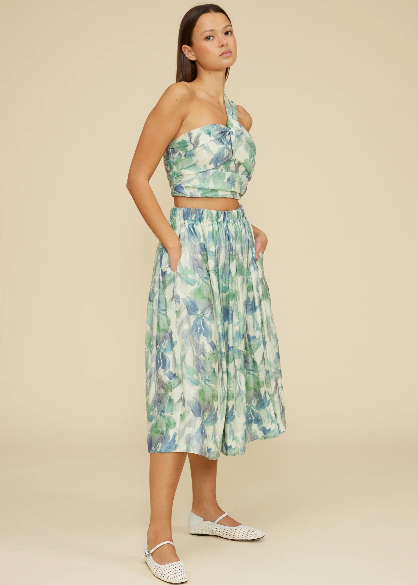 SOHPIA FLORAL ONE-SHOULDER CROP TOP