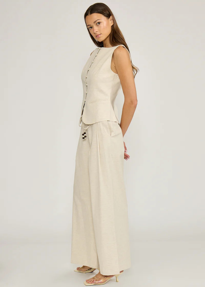 TAYLOR SLEEVELESS VEST TOP