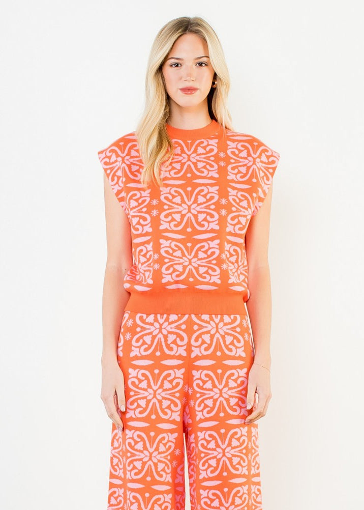 SLEEVELESS PATTERN KNIT TOP