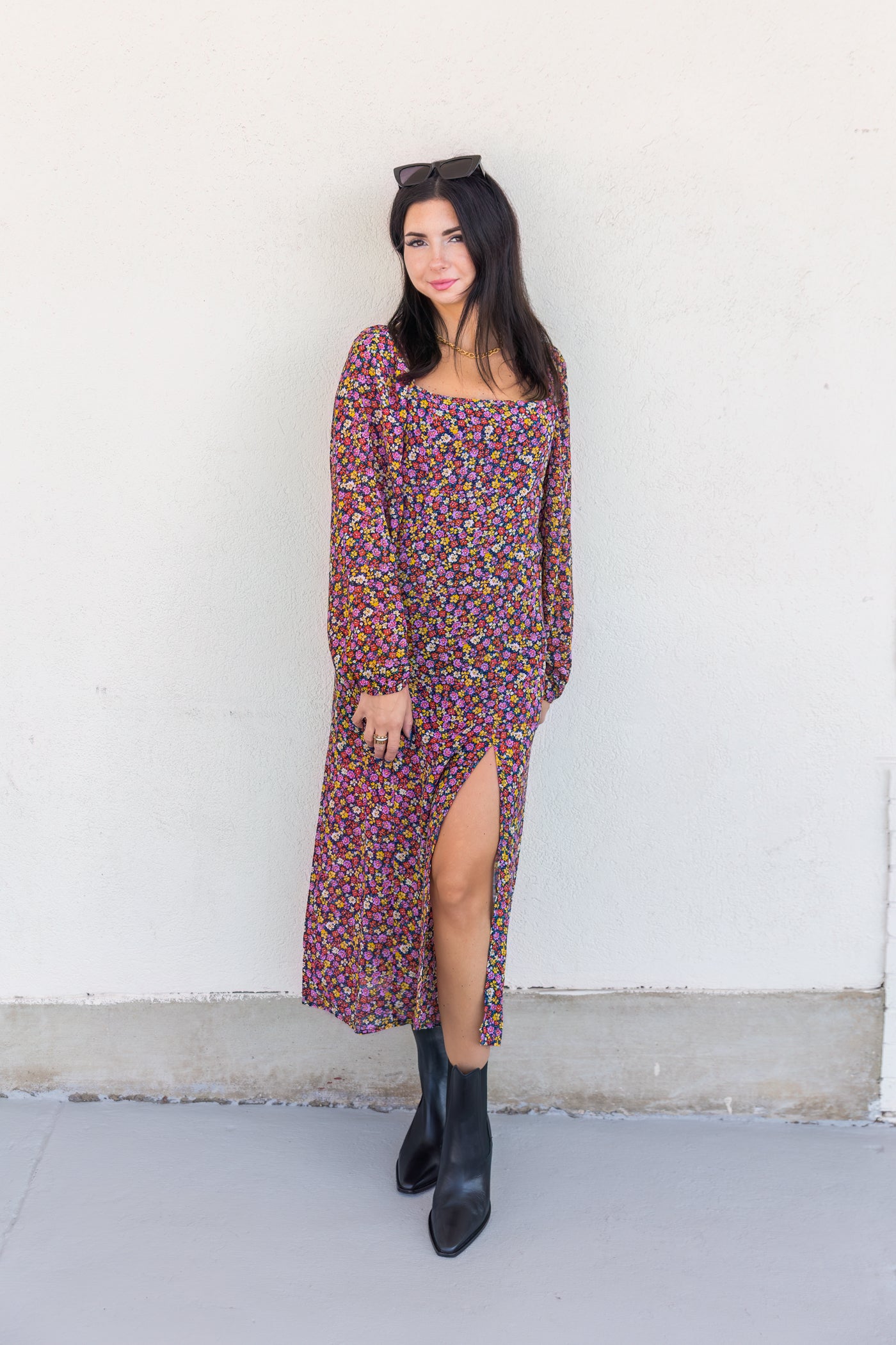 Load image into Gallery viewer, casual floral dress with slit
