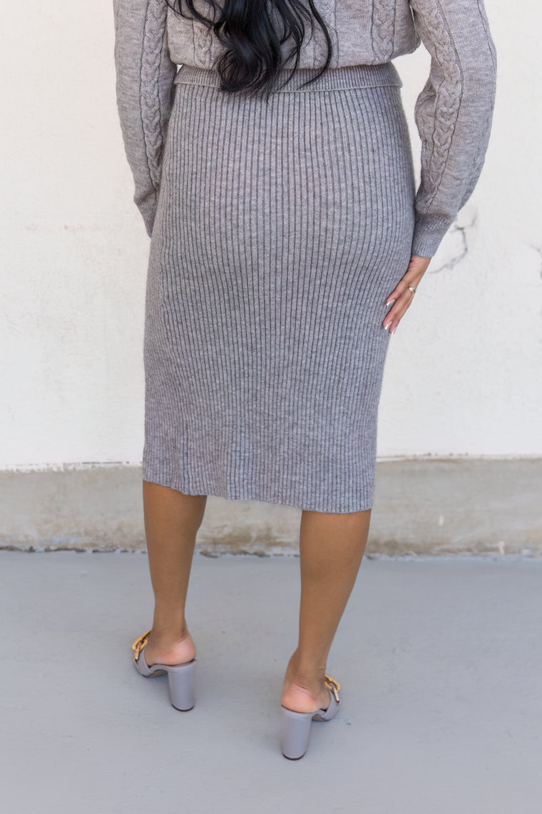 grey knit skirt with slit